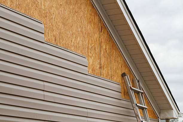 24/7 Emergency Storm Damage Siding Repair experts in Youngsville, NC
